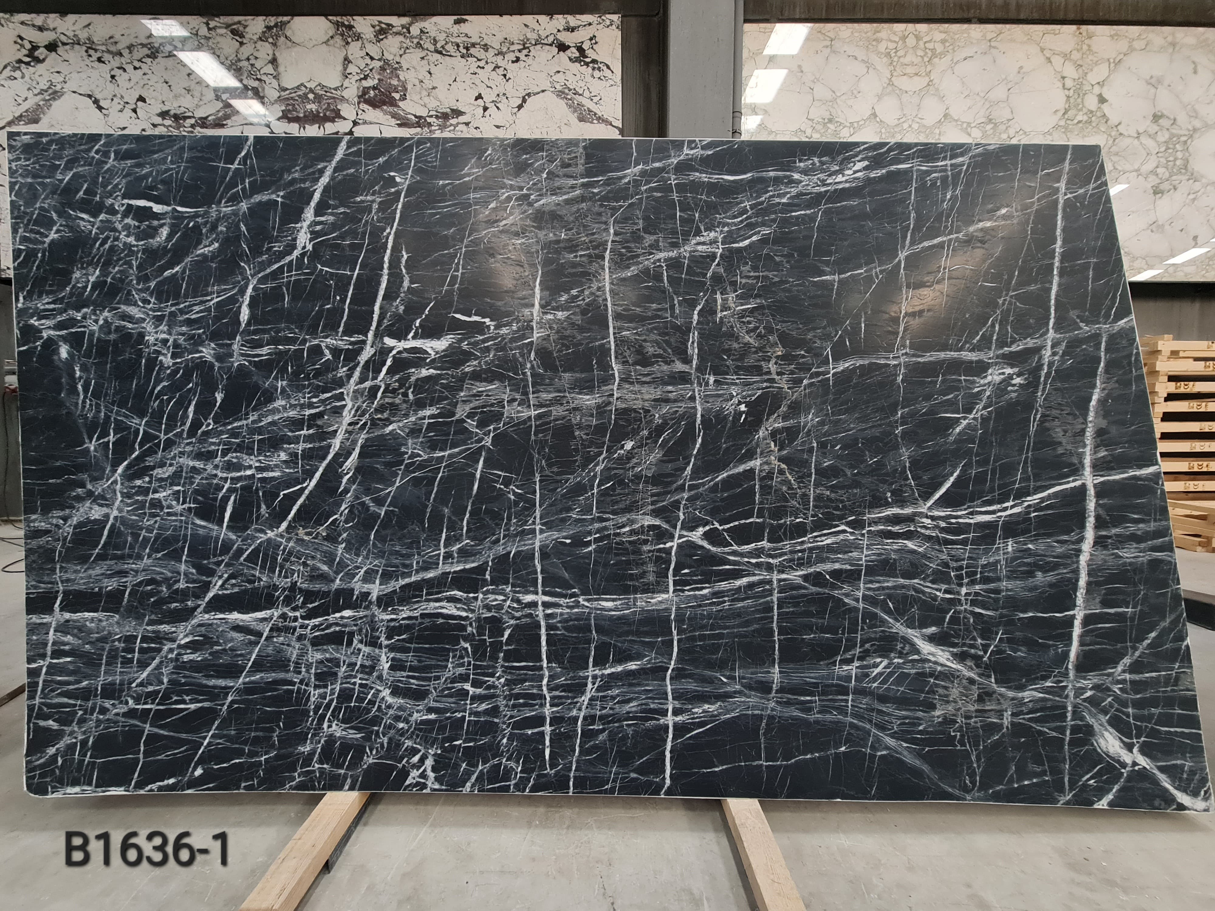 Black Diamond Leather-Finished natural slab