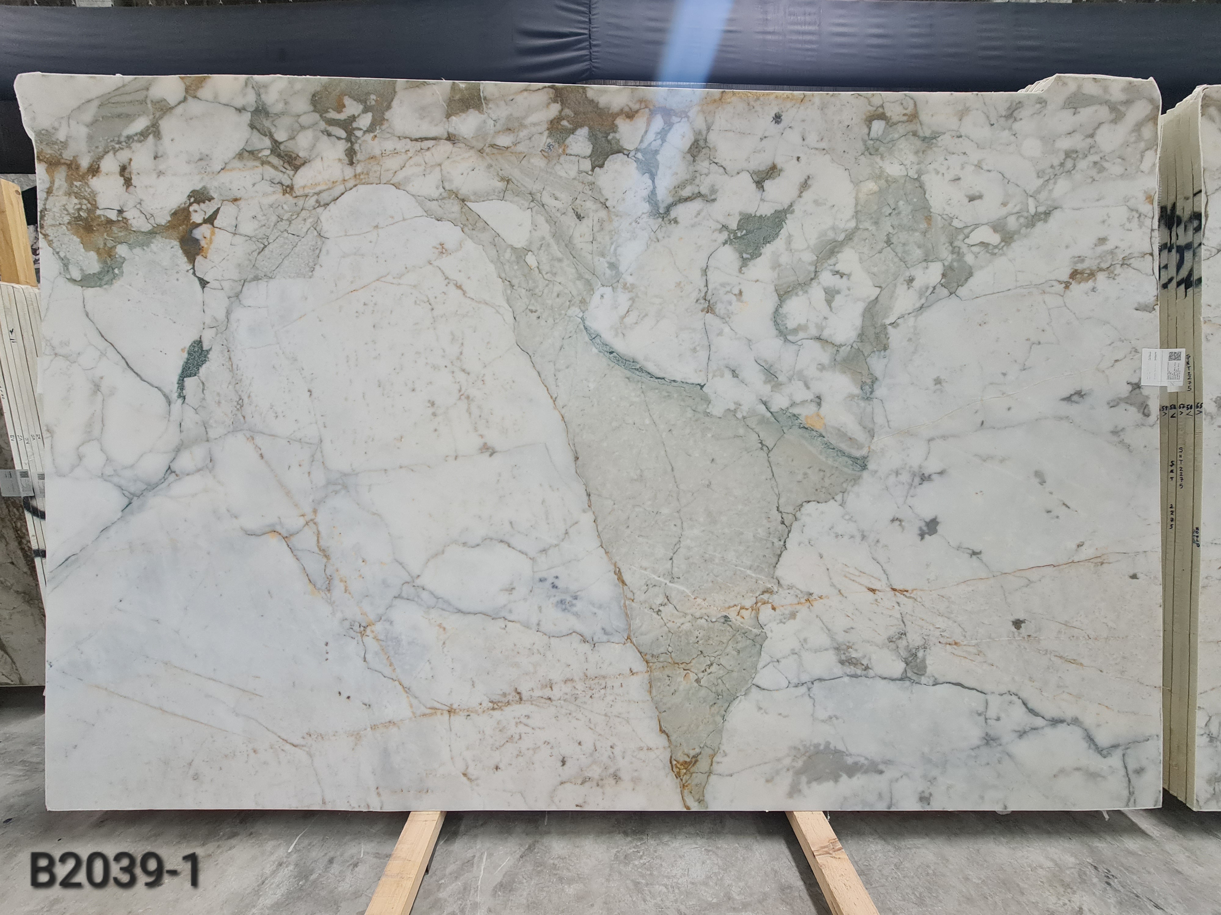 Calacatta Green honed block 4