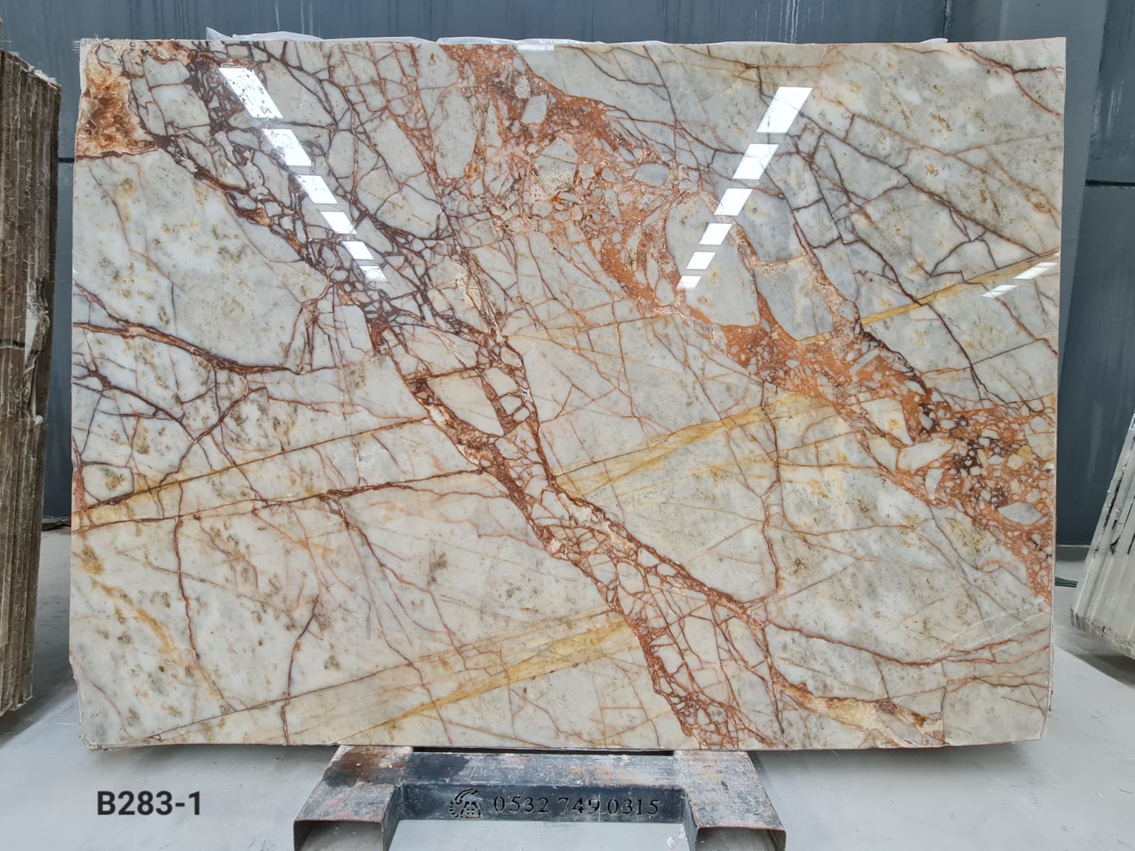 Fire Fantastico polished slab