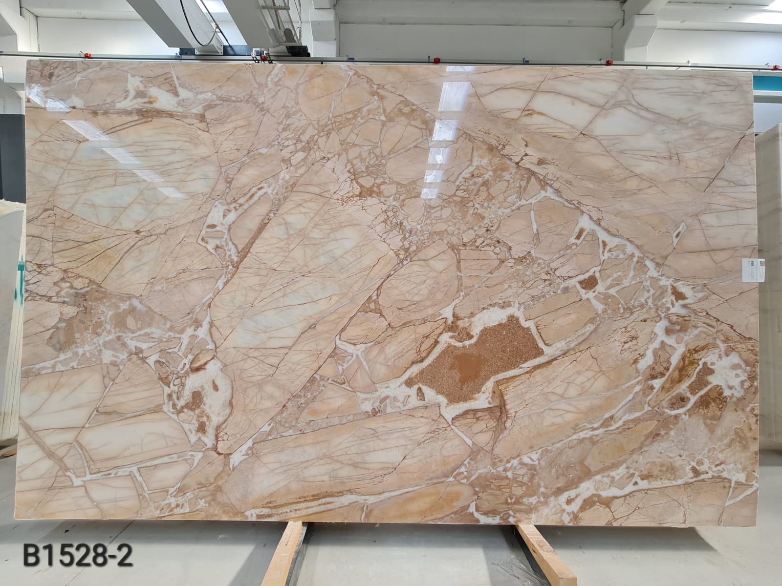 Giallo Fantastico polished slab