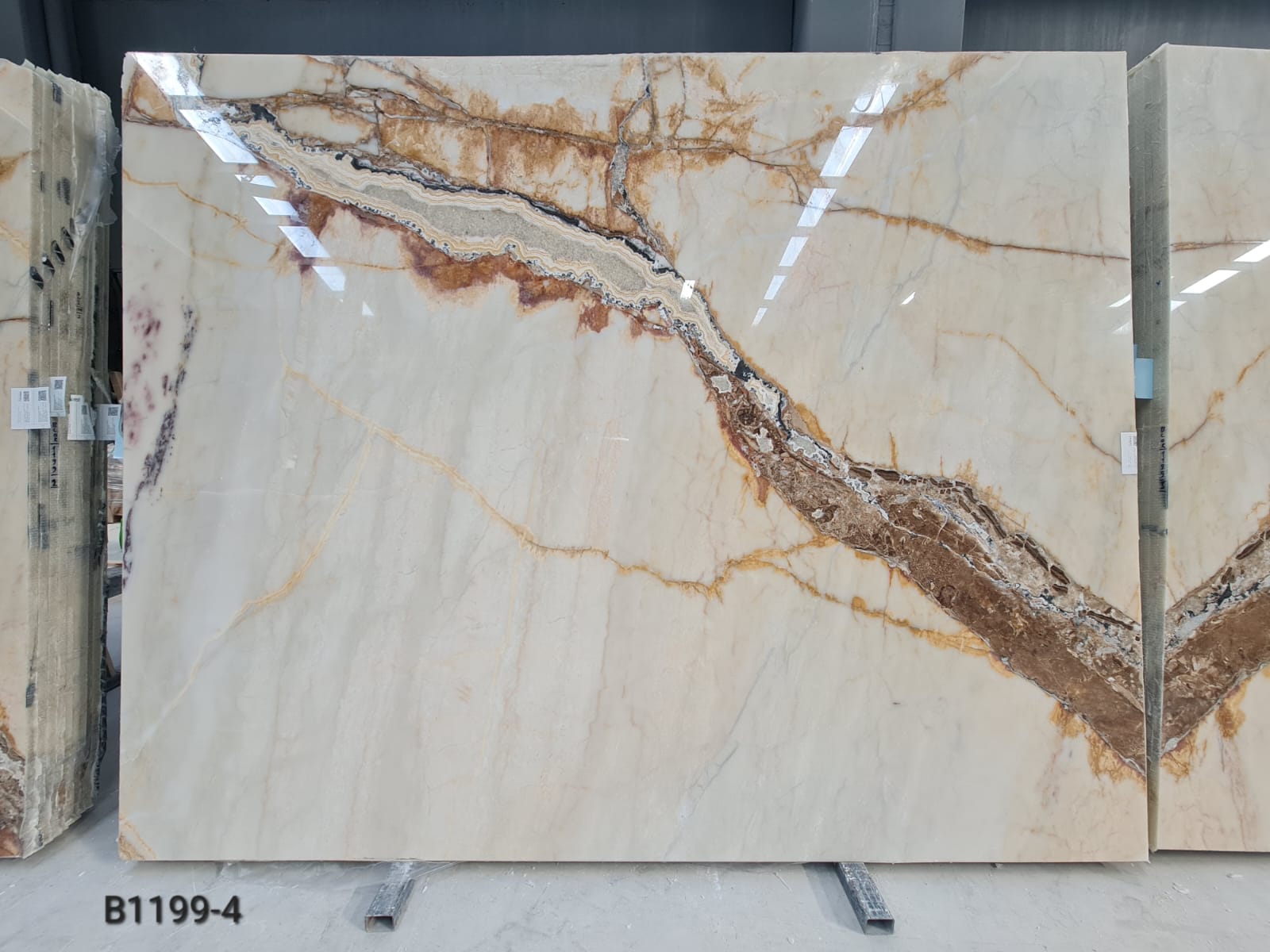 Gold River polished slab