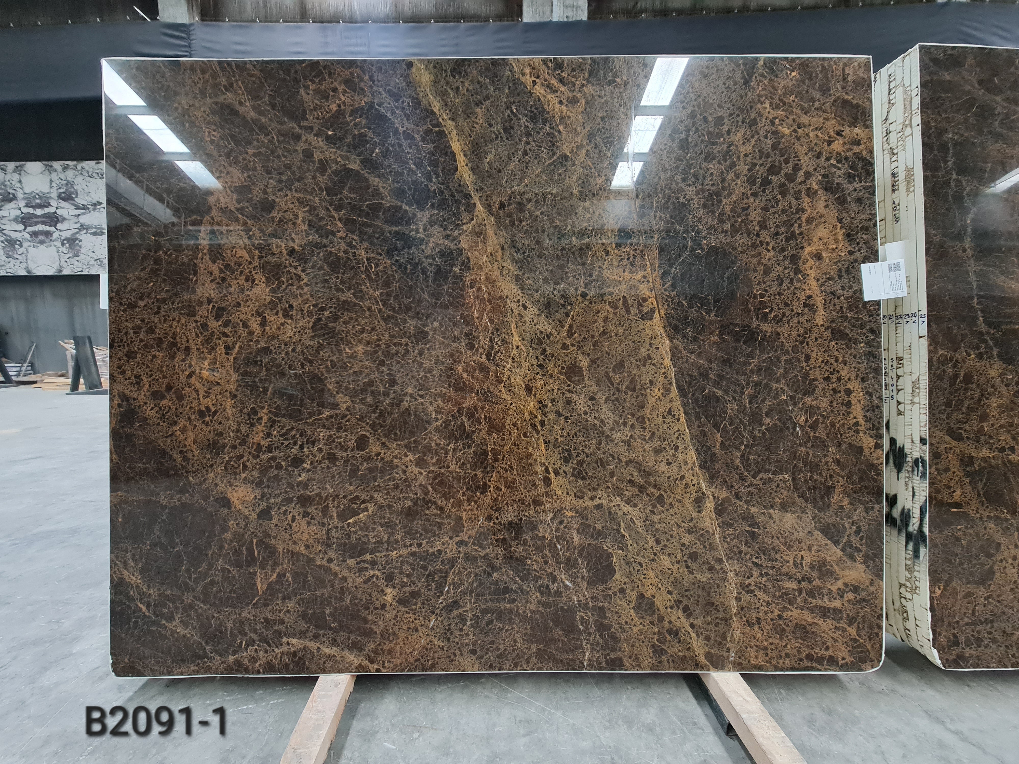 Golden Emparador polished slab