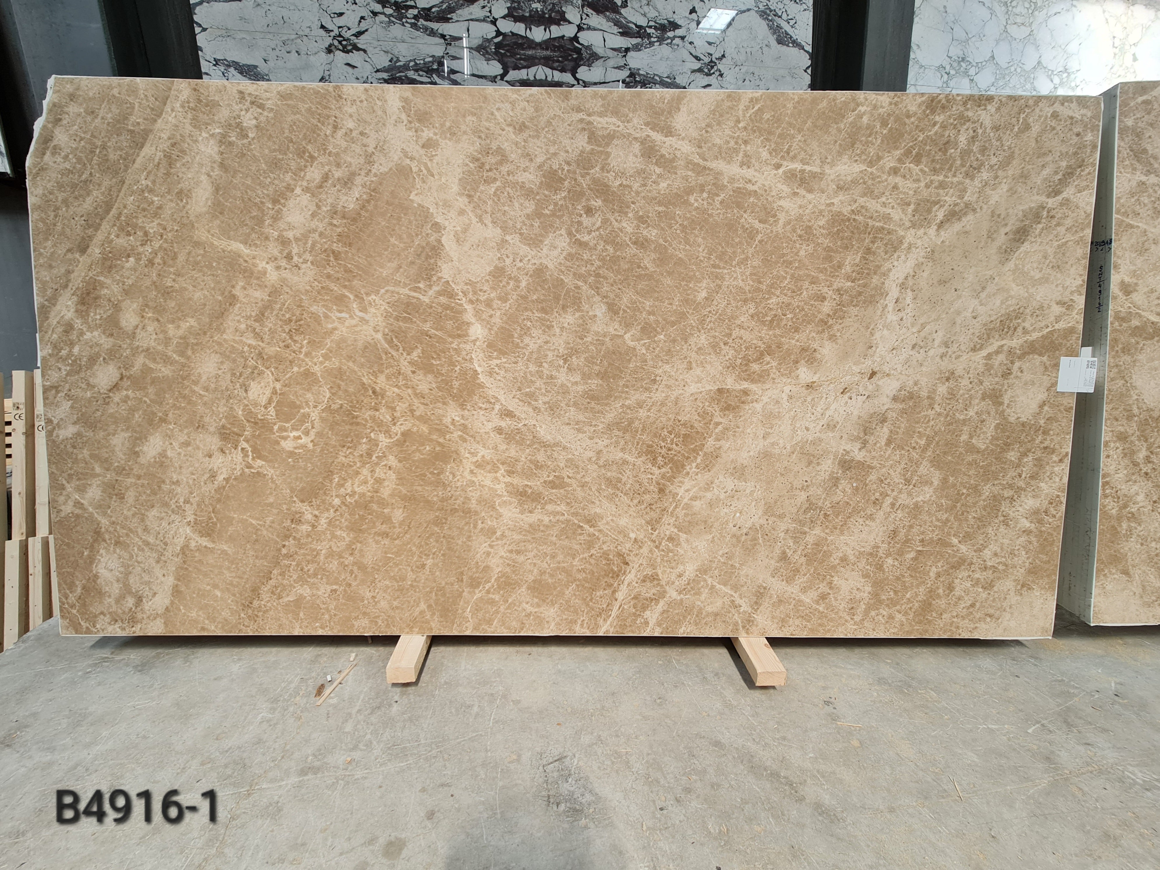 Light Emparador honed block 3