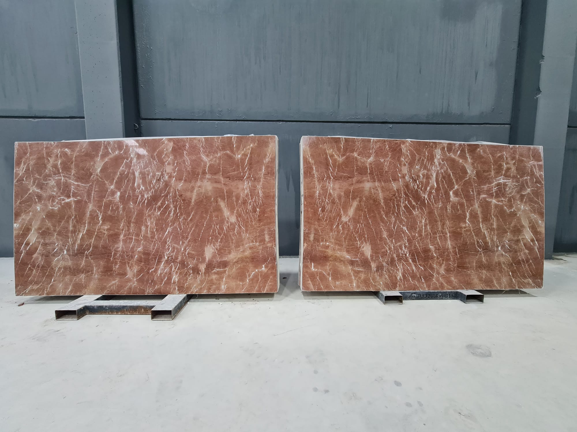 Rosso Verona polished slab