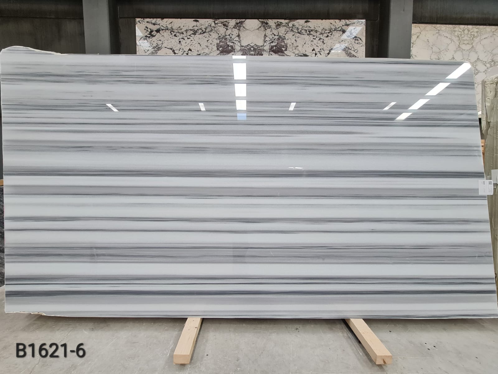 Striato Olimpico polished slab