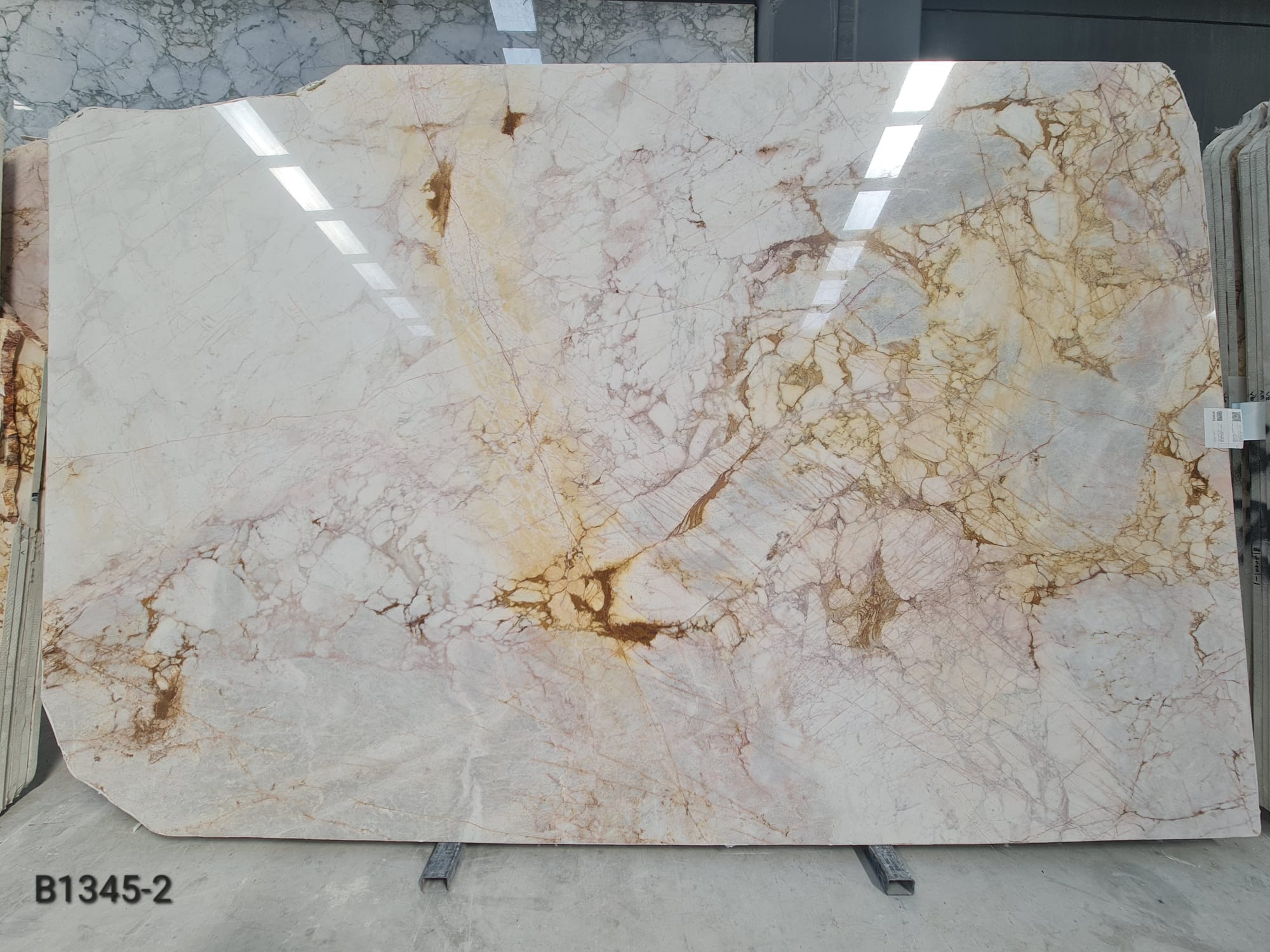 Sunshine White polished slab