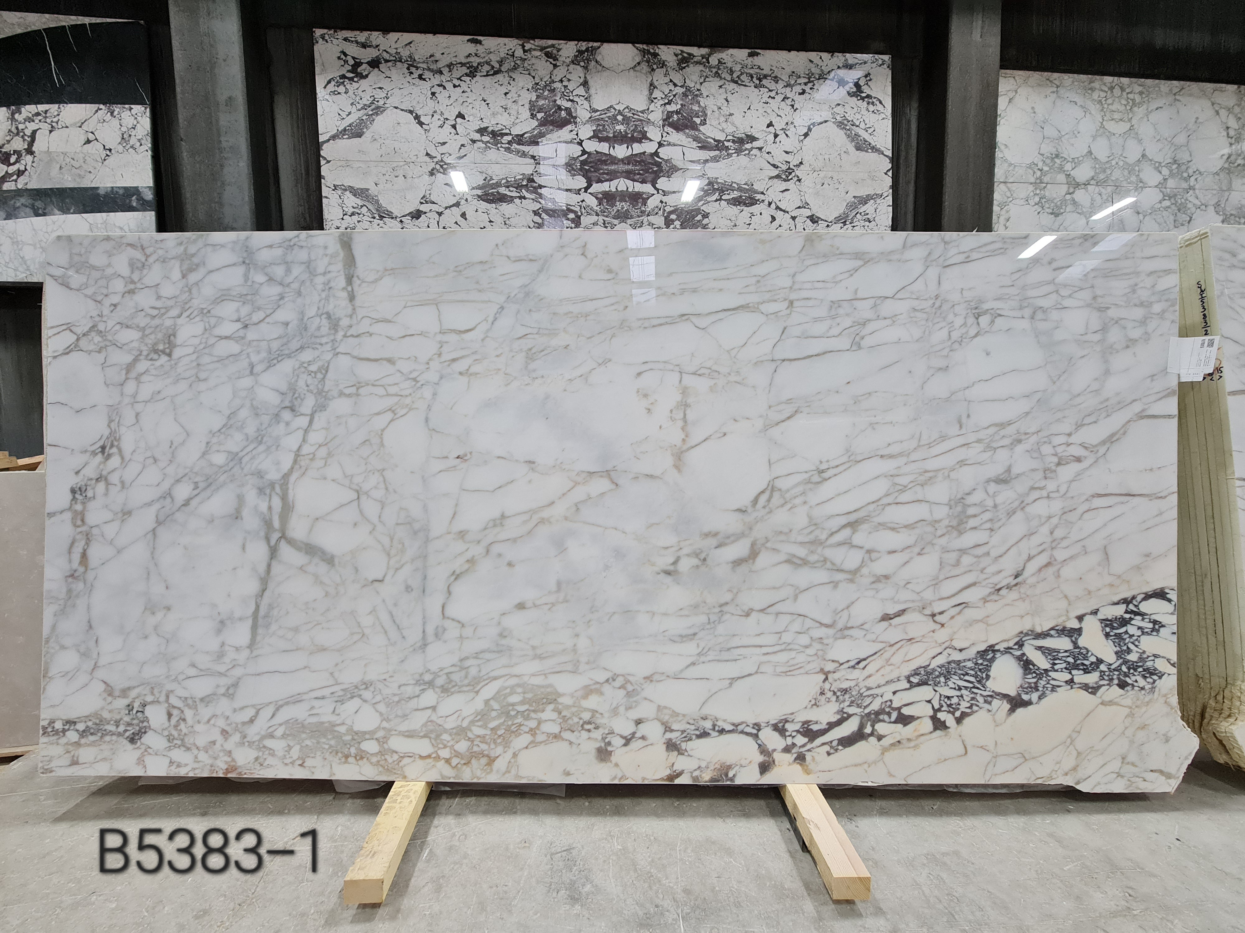 Afyon Gold polished block 2