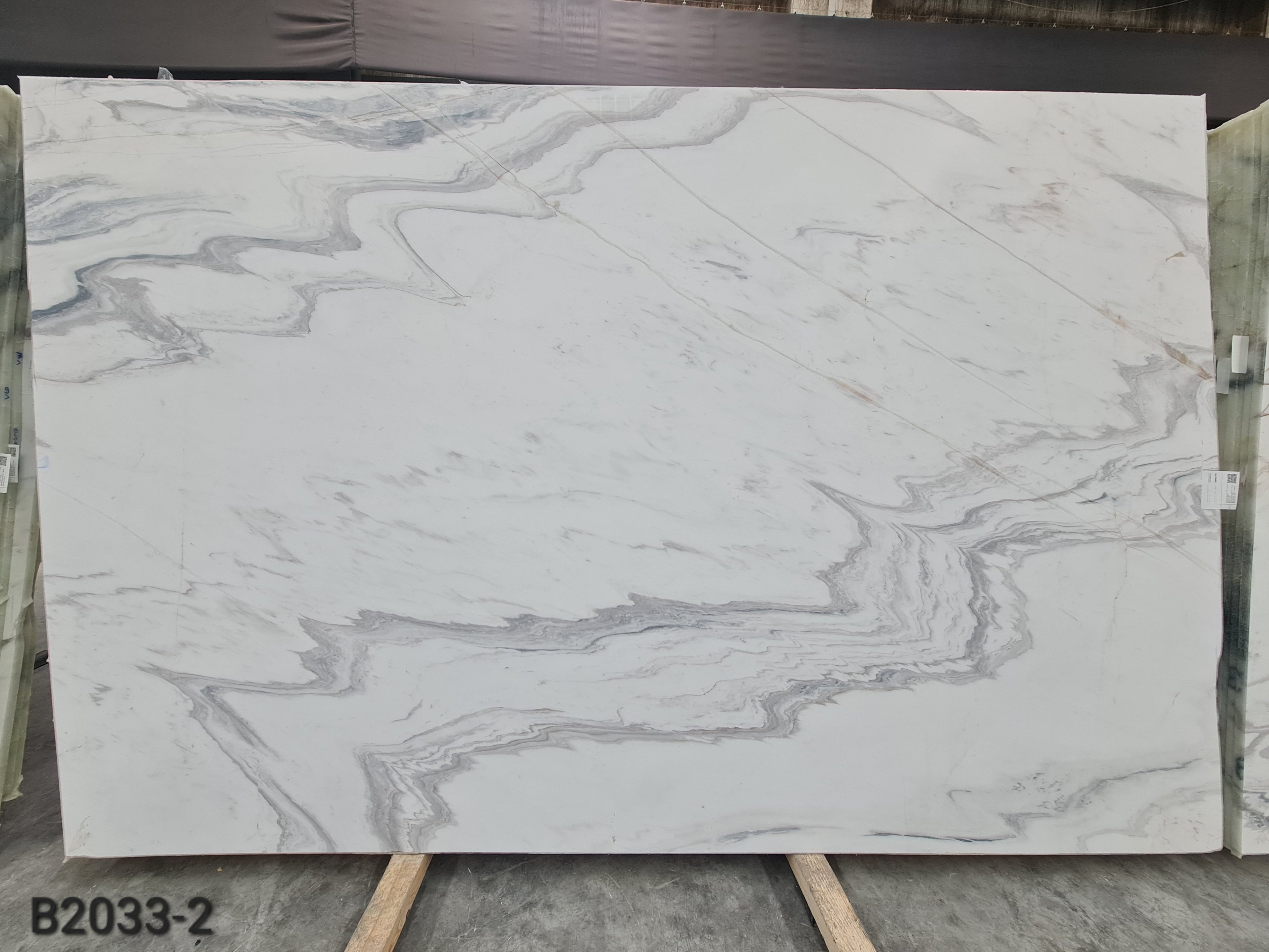 Bianco Monte honed slab