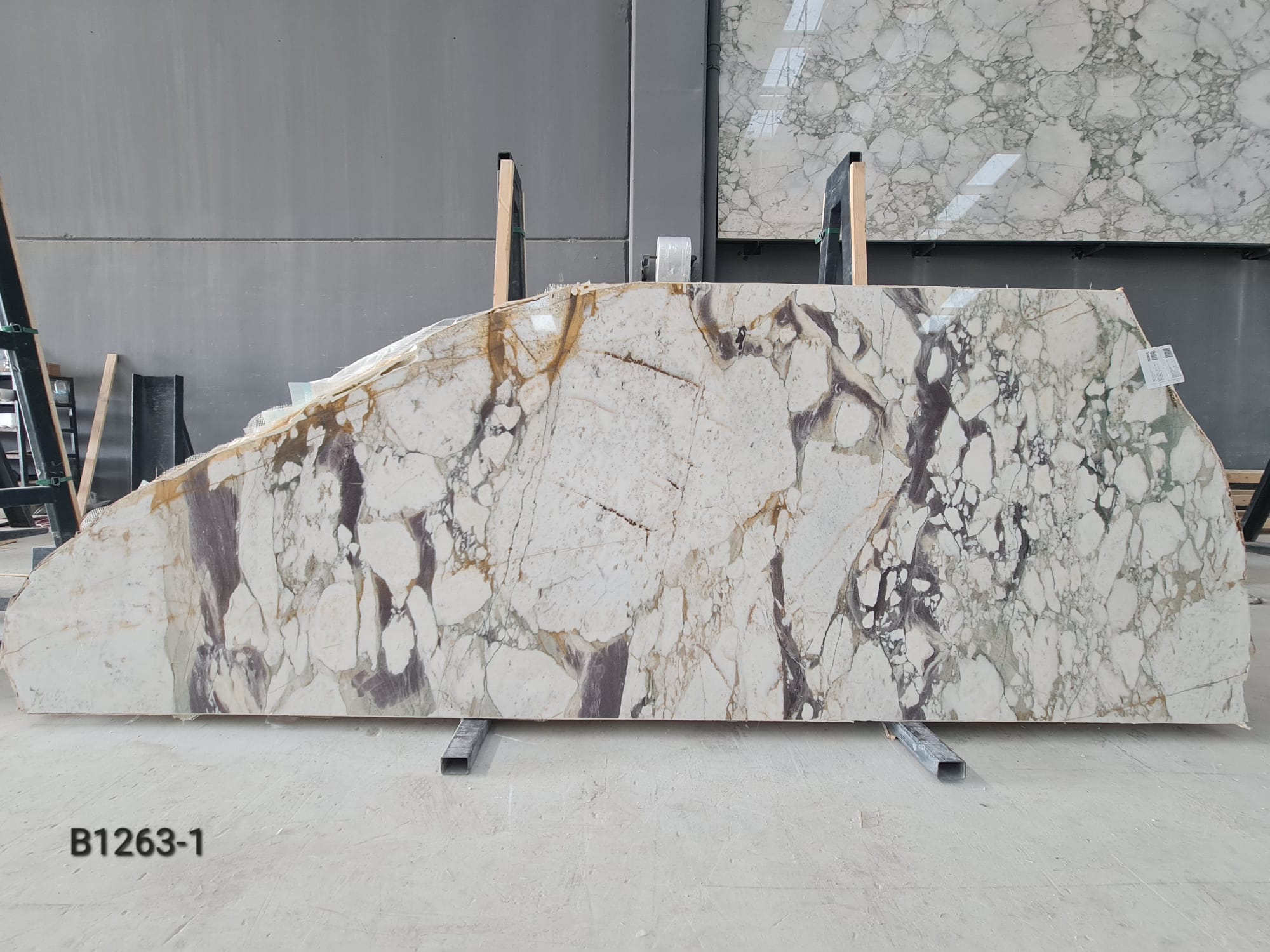 Calacatta Viola polished block 6
