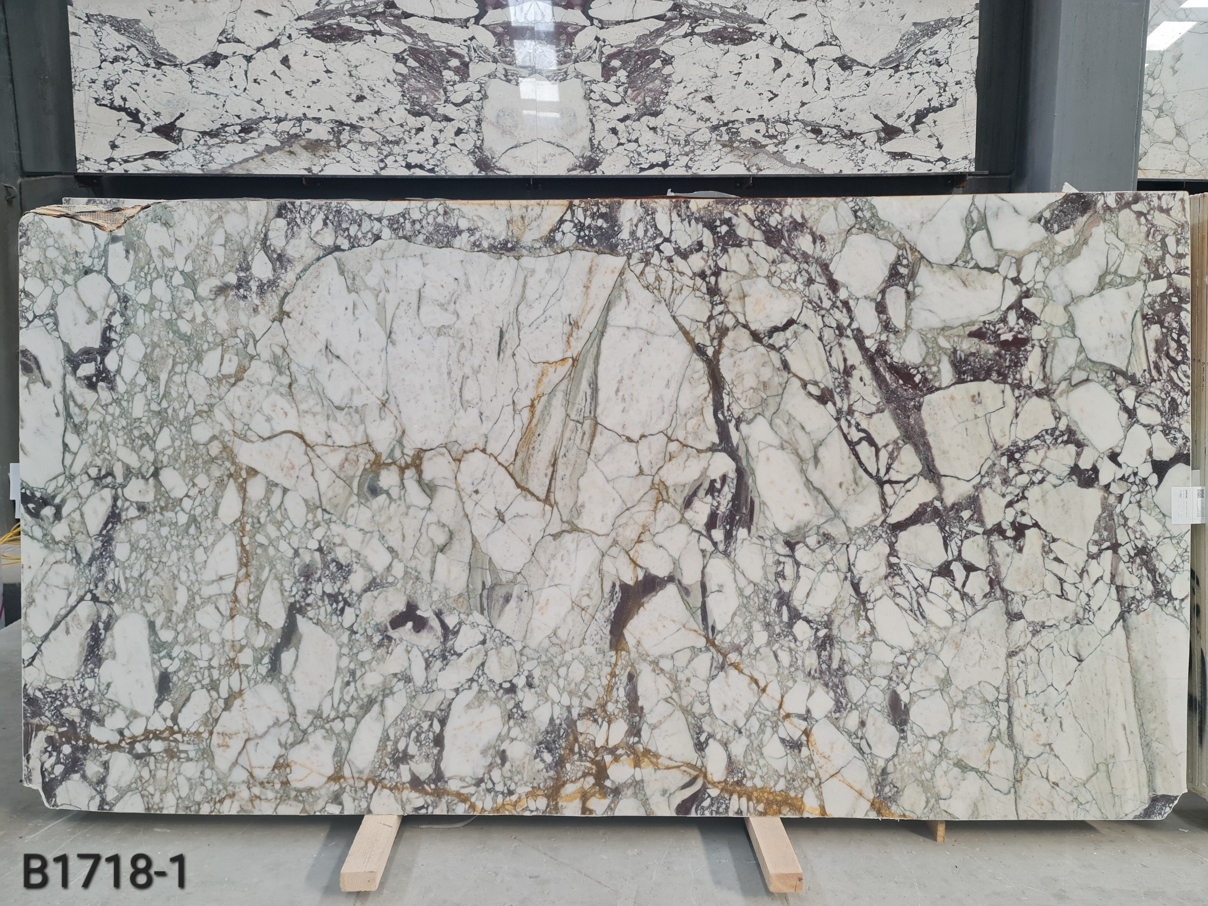 Calacatta Viola polished block 4