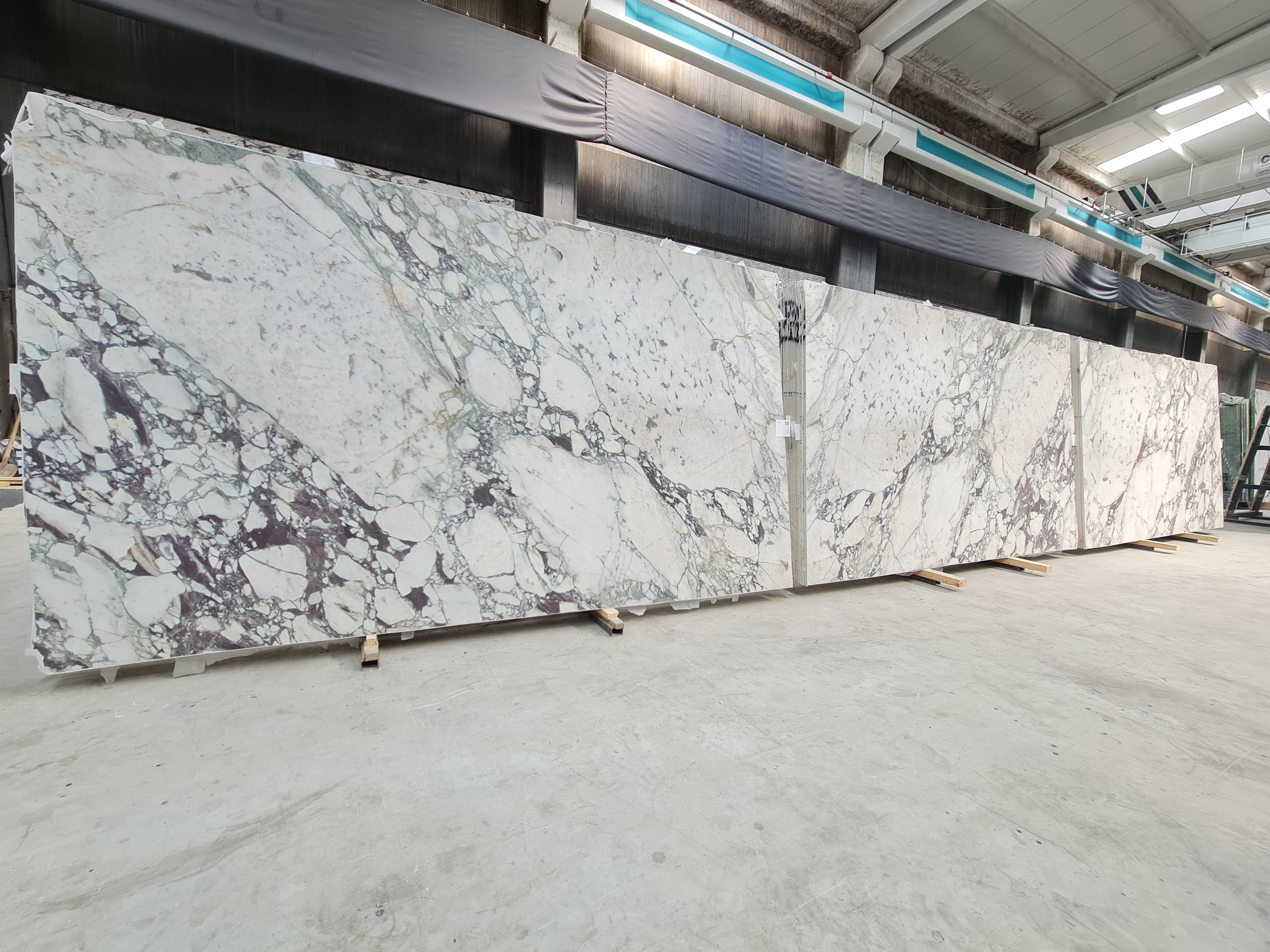 Calacatta Viola honed block 2