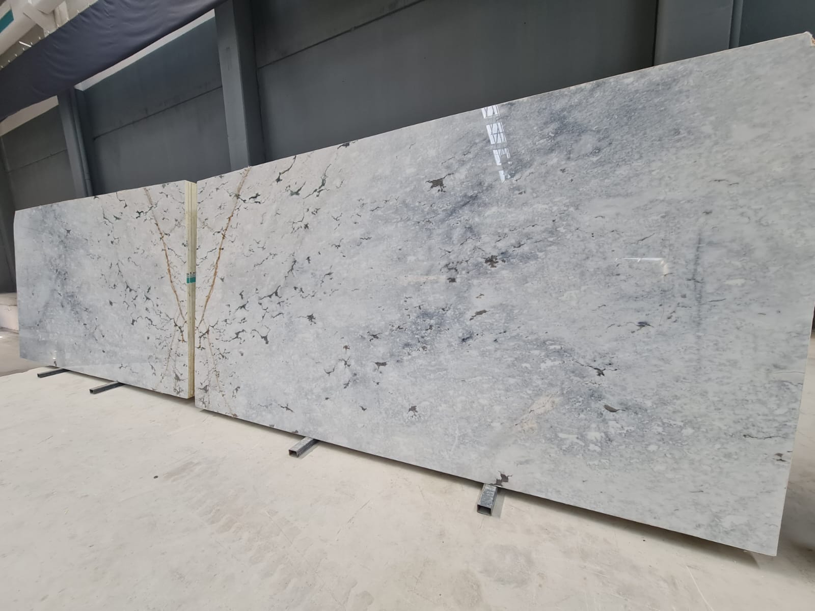 Calacatta Viola Blu polished slab