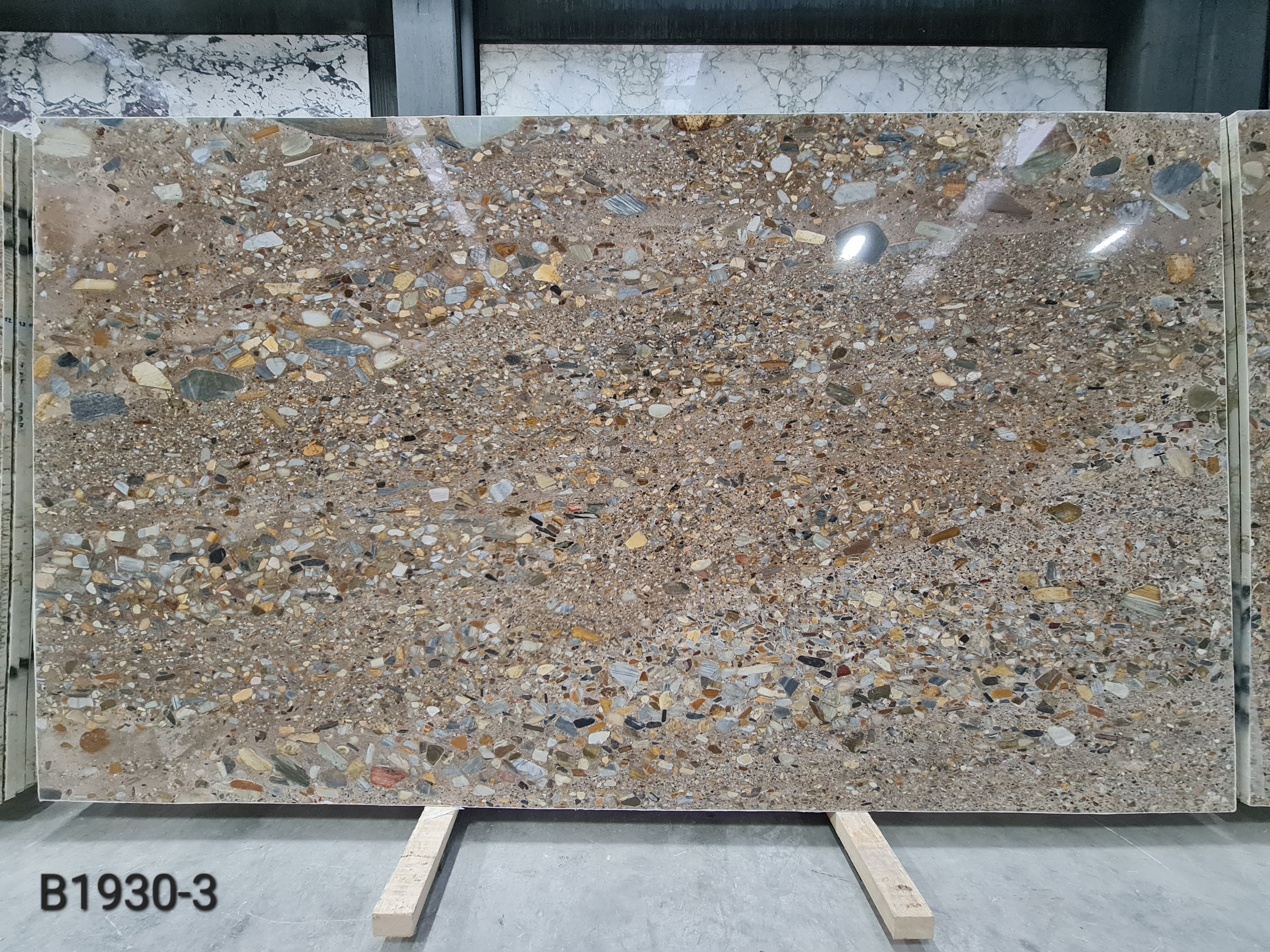 Ceppo Rosso polished slab
