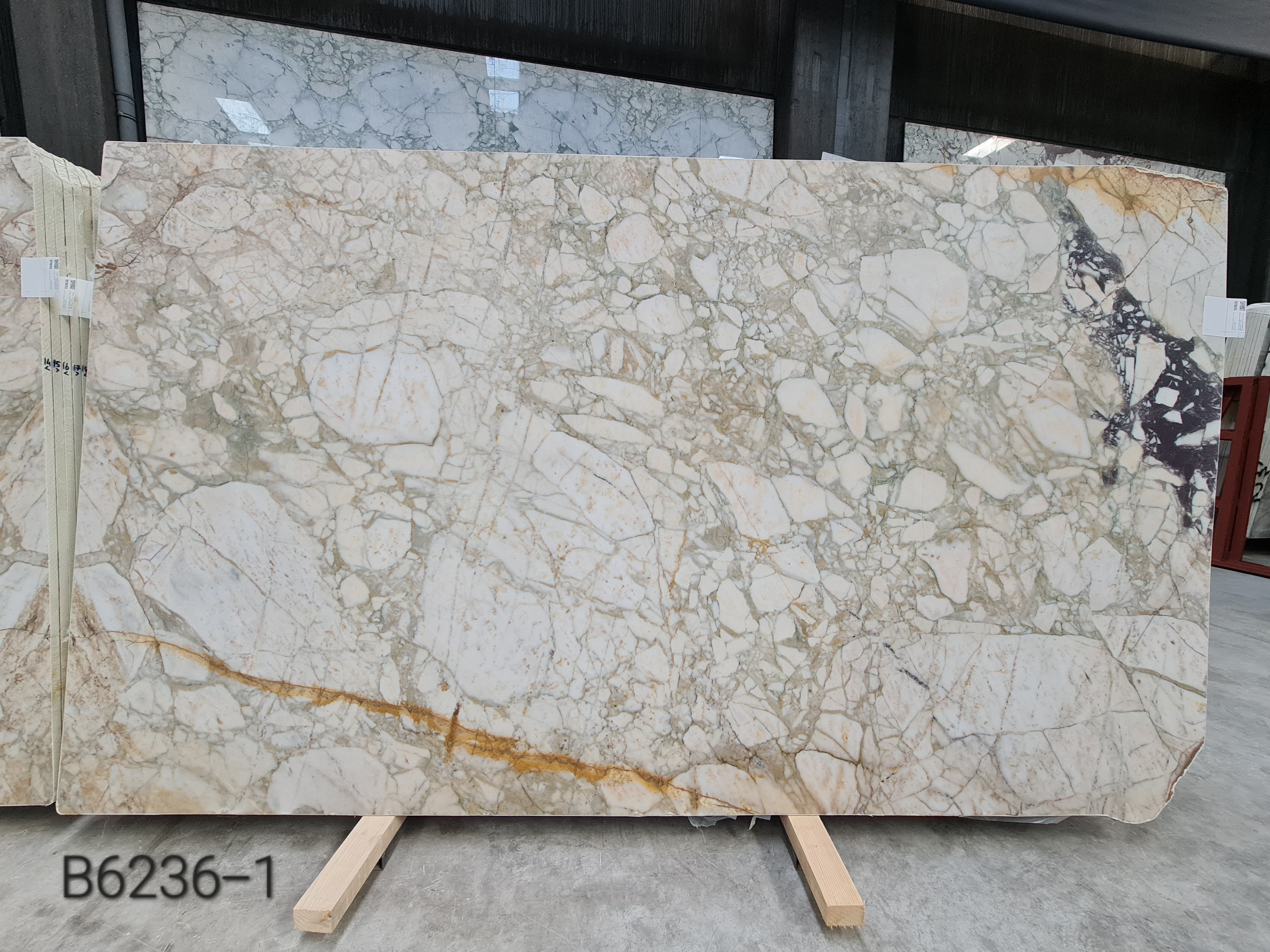 Cm Calacatta Green honed slab