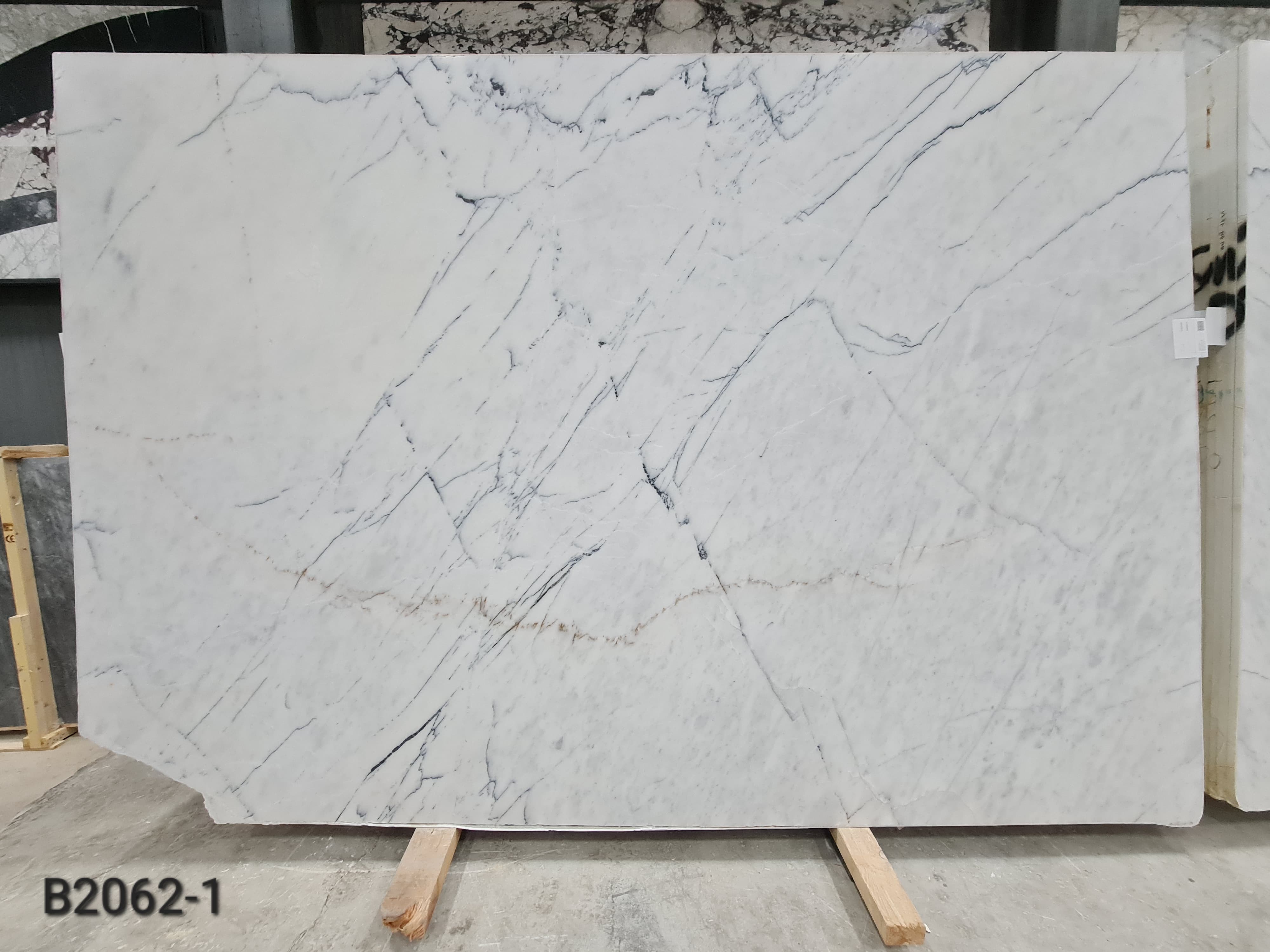 Cm Lilac honed slab