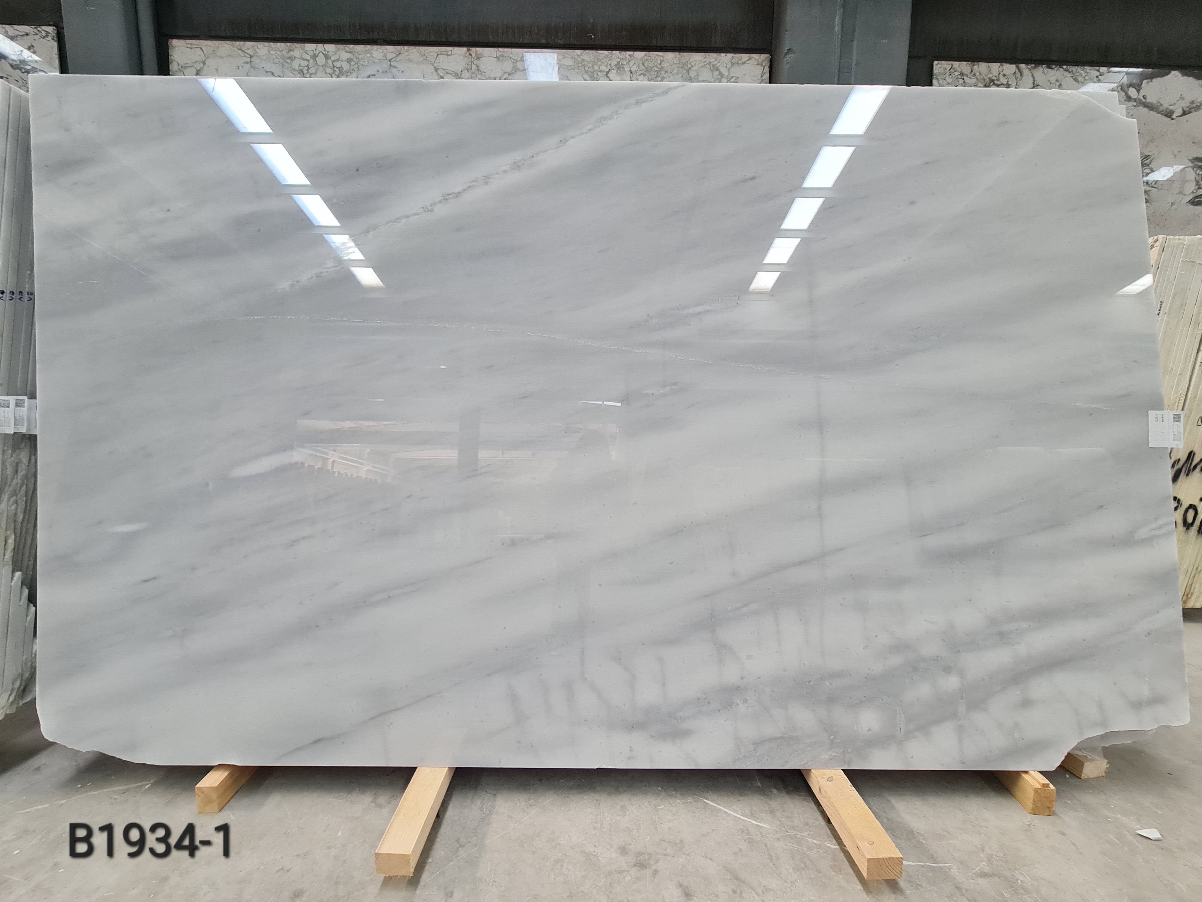 Kemalpasa White polished block 3