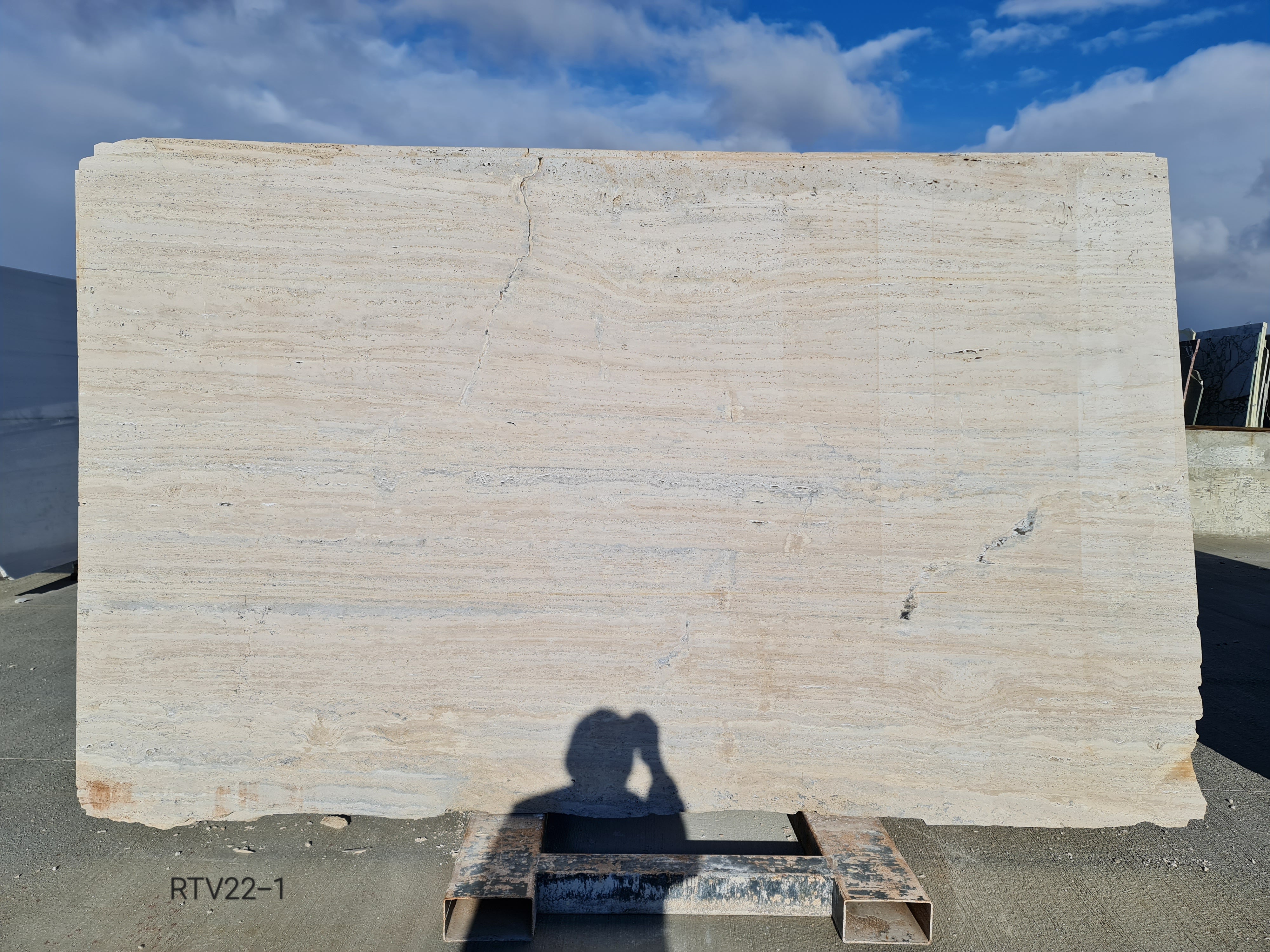 Riva Traverine Veincut Raw natural slab