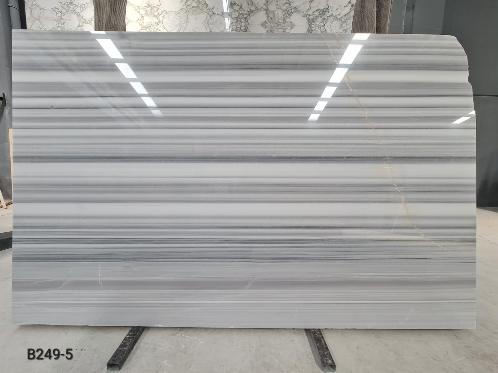 Striato Olimpico polished block 2
